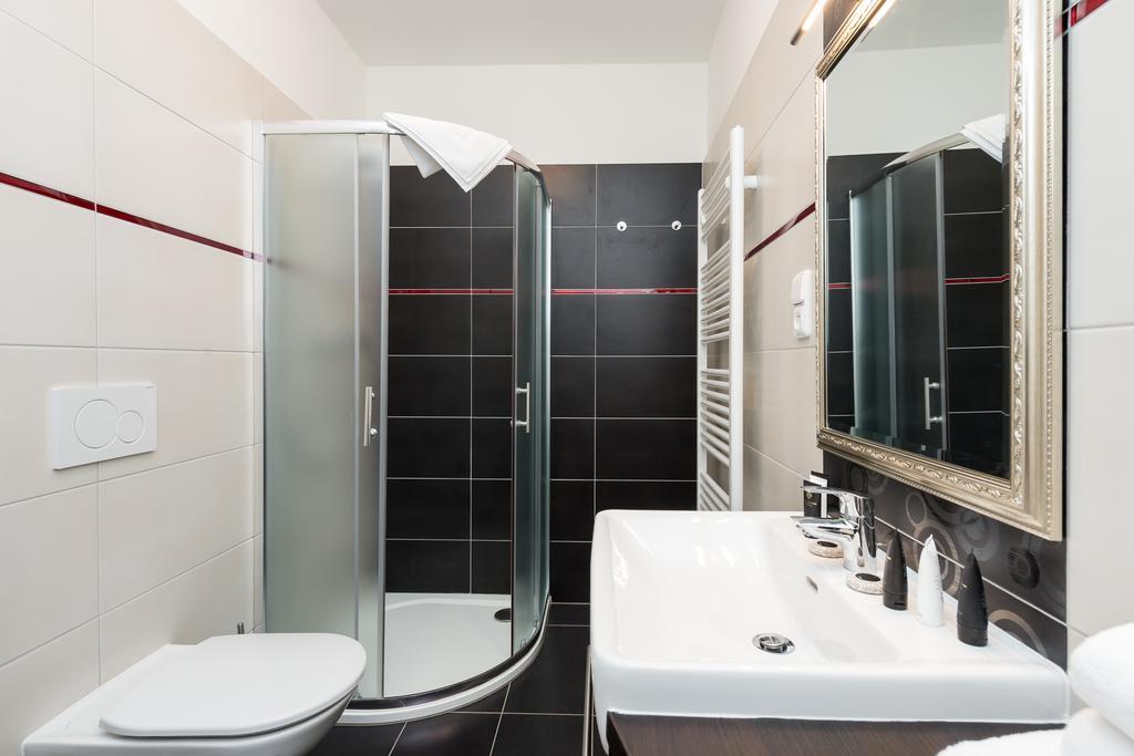 Apartment Sokolska Прага Екстер'єр фото