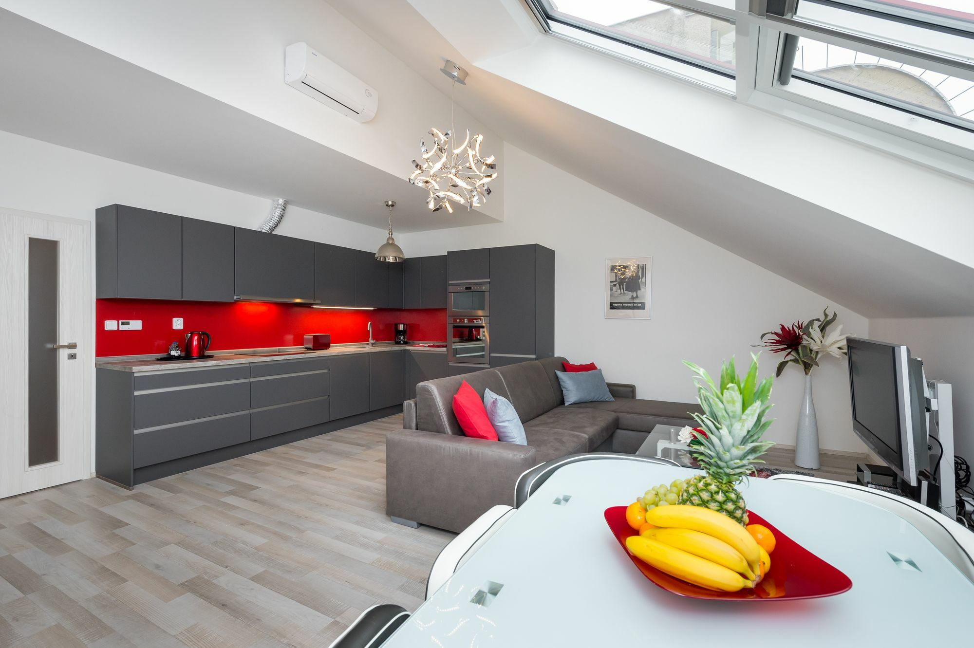 Apartment Sokolska Прага Екстер'єр фото
